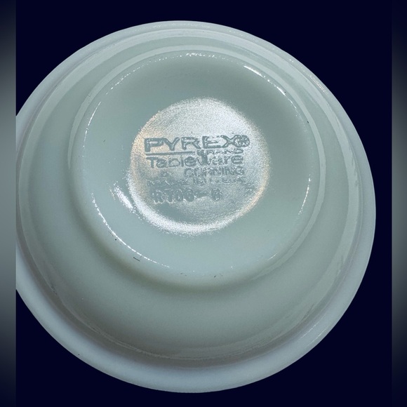 PYREX FRUIT NAPPIES - Picture 4 of 4